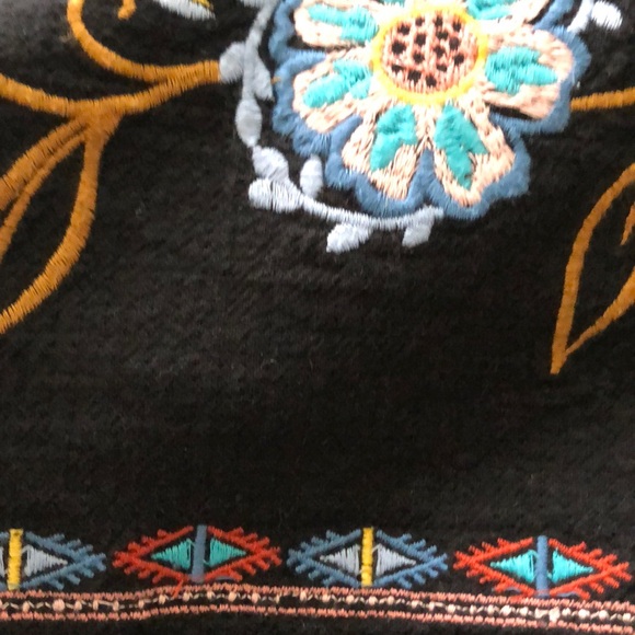 Loft Pattern Skirt - Picture 7 of 7